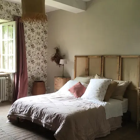 Les Souris Dans Le Grenier Bed & Breakfast