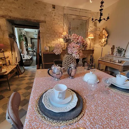 Bed & Breakfast Les Souris Dans Le Grenier Courpignac